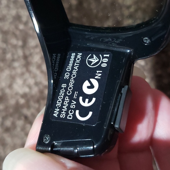 HOST PICK NIB. 2 Pair of AQUOS Sharp Active 3D Glasses - Picture 6 of 6